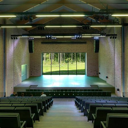 Hotel Skansen Conference&Spa Studzieniec Екстер'єр фото